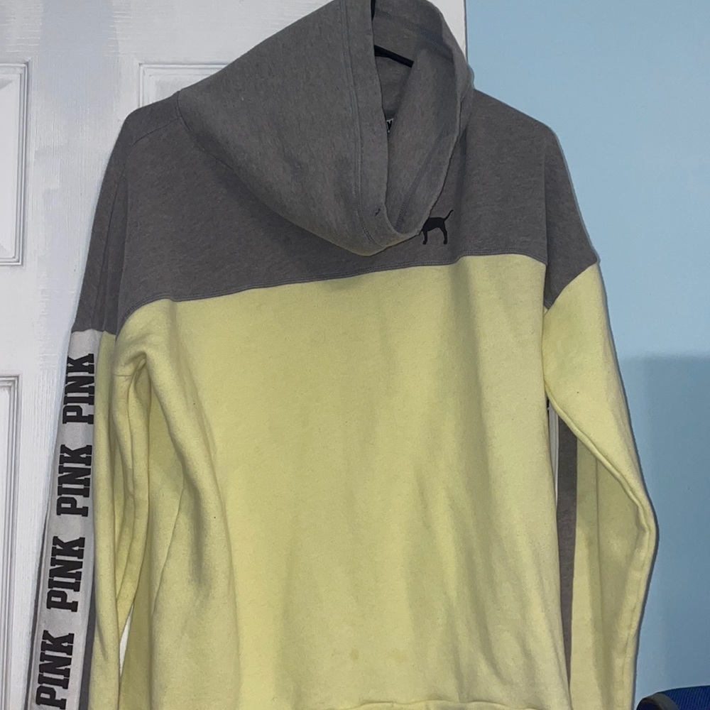Victoria Secret Pink Turtle Neck sweater